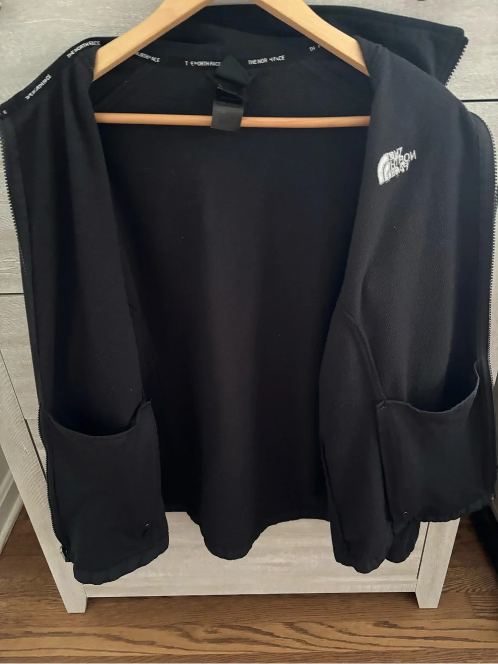 The North Face Men’s Large Black Full Zip Fleece Jacket Hiking Gorpcore